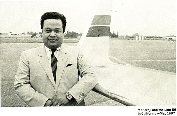 Prem Rawat Lord of the Universe and Pilot