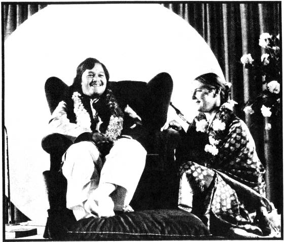 Guru Maharaj Ji and Durga Ji in Australia