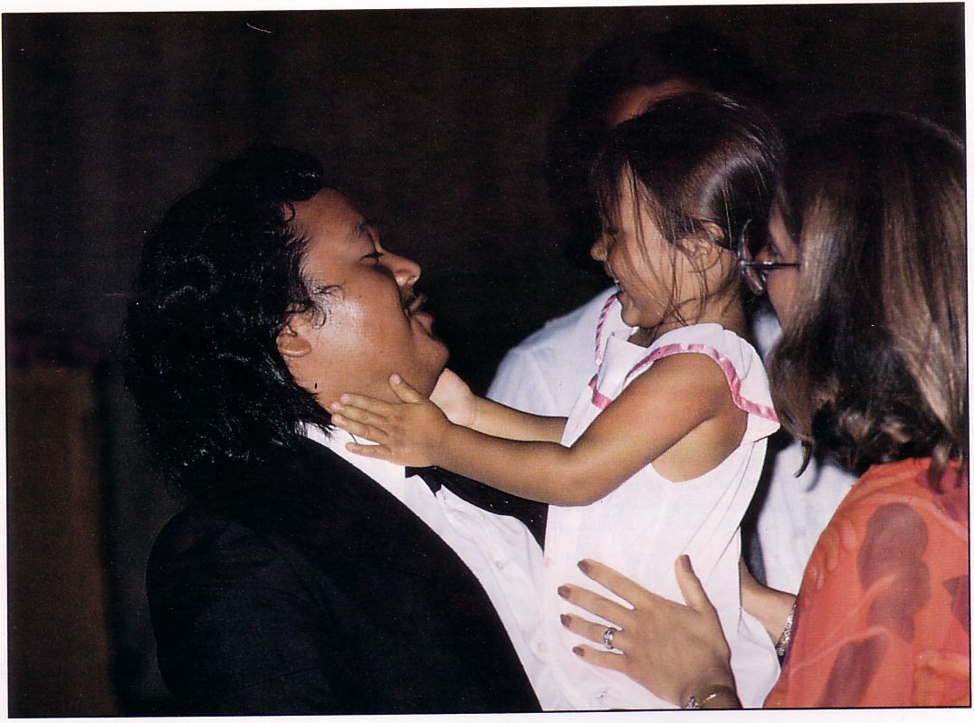 Prem Rawat (Maharaji)  in Tuxedo With Family Holi Festival 1978