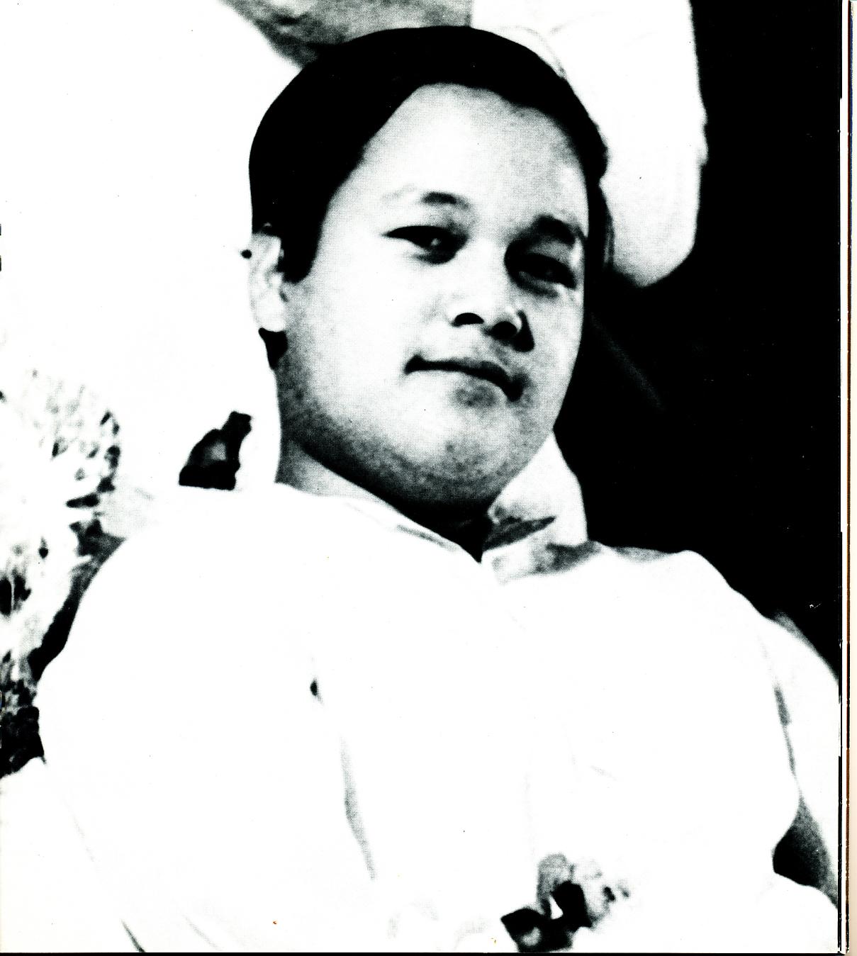 Photo Of Prem Rawat (Maharaji) In 1980 DUO Booklet Guru Maharaj Ji's World
