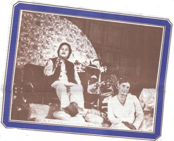 Prem Rawat aka Maharaji On Stage With His Wife Durga Mata Ji In Los Angeles 1974
