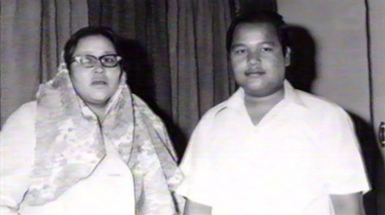 Mata Ji with her son the school boy Prem Rawat (Maharaji)