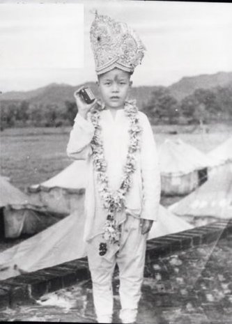 The Young Satguru Maharaji (Prem Rawat) Dressed as Krishna With Transistor Radio