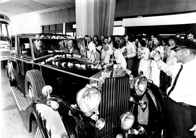 Prem Rawat aka Guru Maharaj Ji in Sydney 1972 Prem Rawat aka Guru Maharaj Ji in Sydney 1972