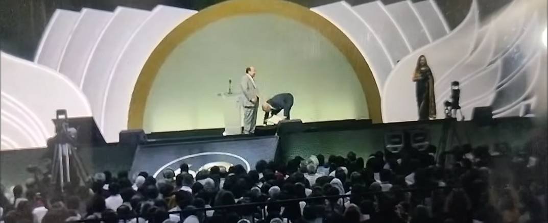 Prem Rawat is Awarded The International Gandhi Peace Prize