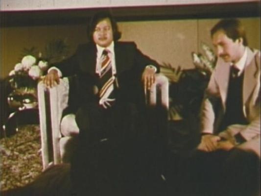 Prem Rawat Inspirational Speaker Giving Darshan, Atlantic City, 1976