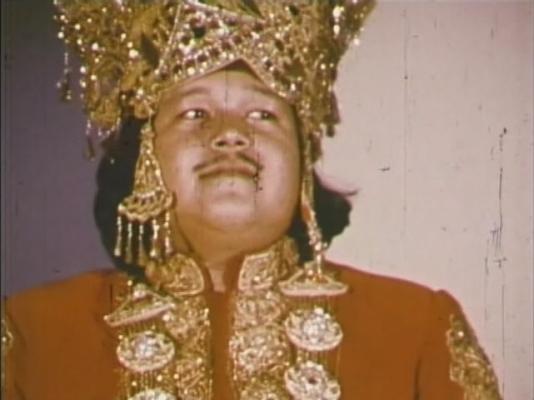 Prem Rawat Inspirational Speaker On Stage Dressed As Krishna 1976
